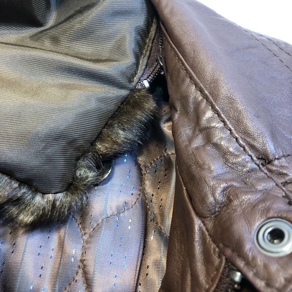 Danier Brown Leather Jacket with Removable Faux Fur trim Women’s Small - Picture 7 of 16